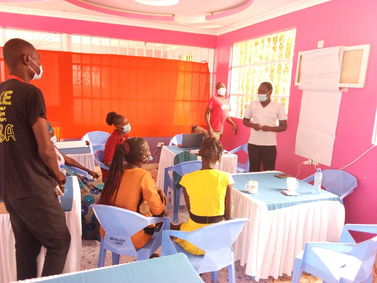 870 youths in Kakuma complete ICT course
